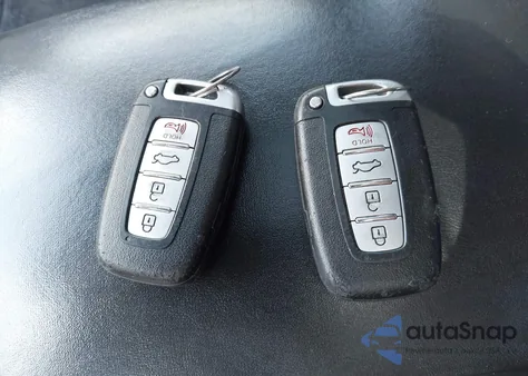 2009 Hyundai Genesis 4.6 from USA, damaged, VIN KMHGC46F49U062611